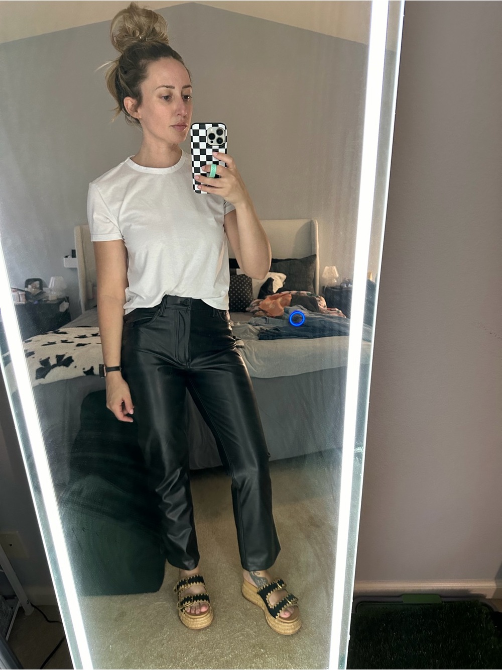 Abercrombie Curve Love Vegan Leather 90s Straight Pants Black 26/2s